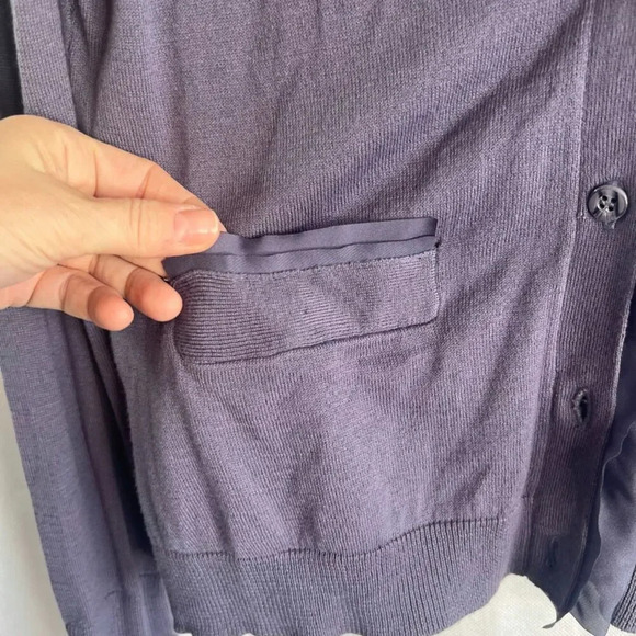 Daisy Fuentes‎ Satin Trim Long Sleeve Vneck Lightweight Cardigan Size Small - Picture 5 of 10